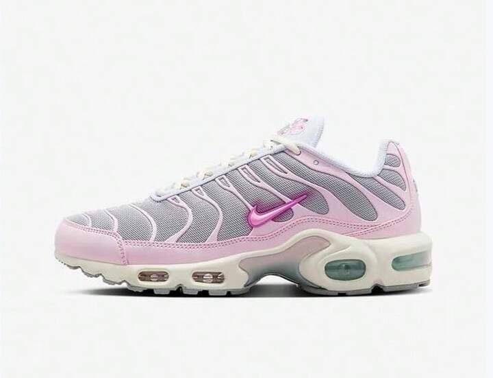 Nike Air Max Plus Casual Sneaker
