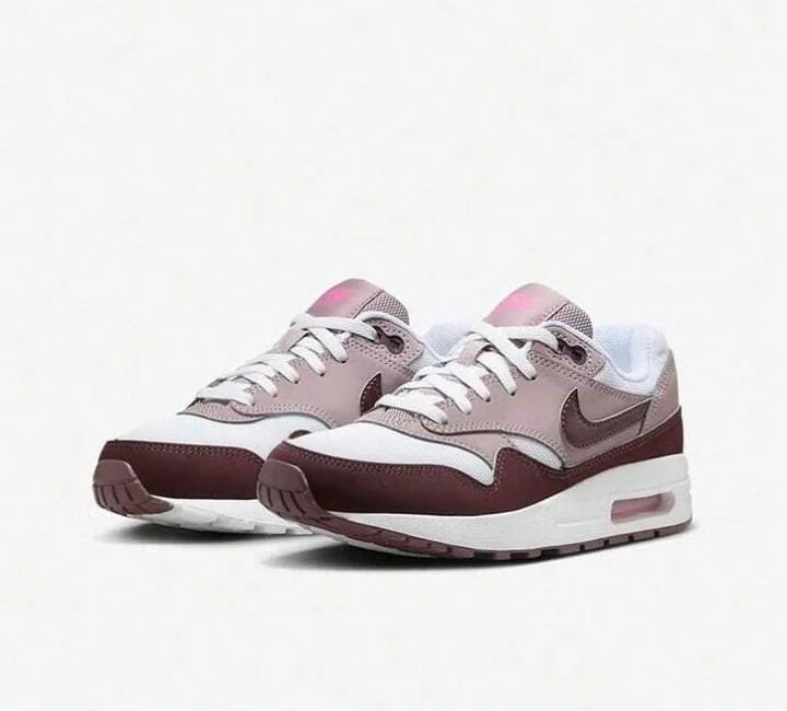 Nike Women's Air Max 1