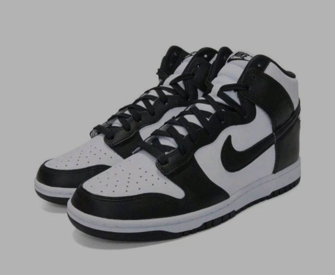Nike Dunk Hi Retro Retro Sneakers