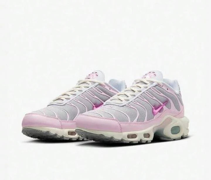 Nike Air Max Plus Casual Sneaker
